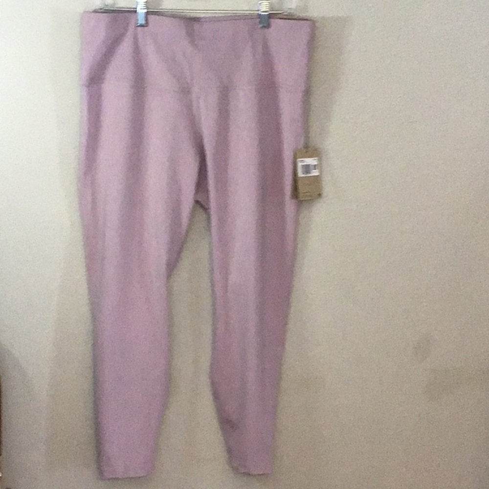 Nike plus Women’s logo 7/8 tights machine washable